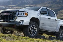 2022 GMC Canyon Front Left Climbing in Silver